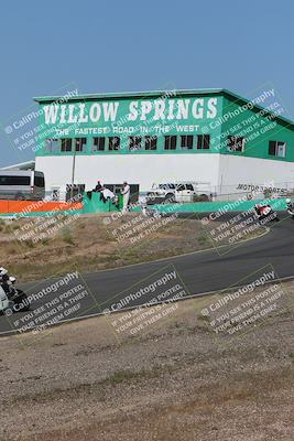 media/Apr-20-2025-AHRMA (Sun) [[393a79c373]]/Race/group 10 early race/Turn 4b/
